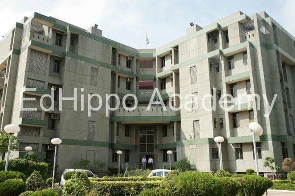 Delhi Public School, RK Puram school photo | EdHippo Academy