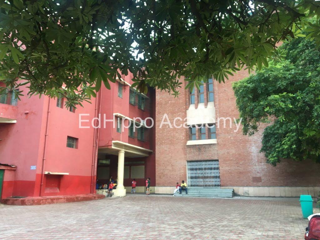 The Frank Anthony Public School school photo | EdHippo Academy